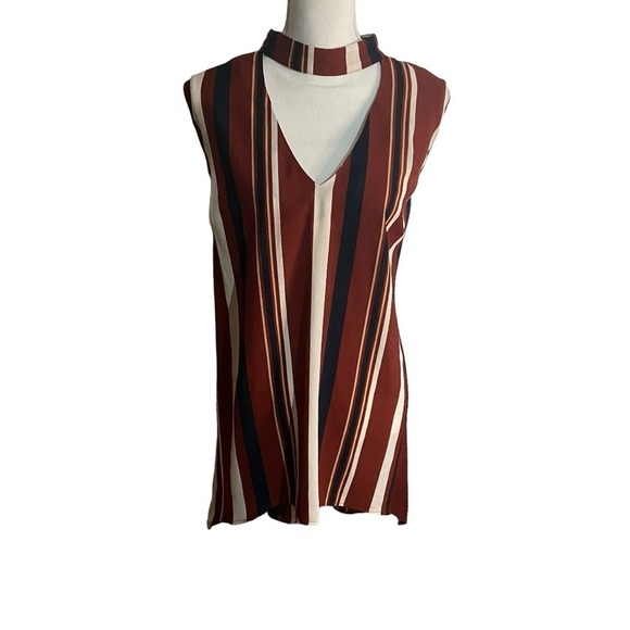 AX Paris Curve European Striped Sleeveless Hi-Low Hem Tunic - Picture 2 of 7